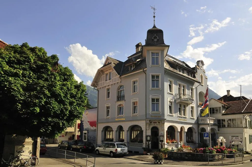 Hotel Lötschberg - Hotel de 3 estrellas en General-Guisan-Strasse, Interlaken - photo 1