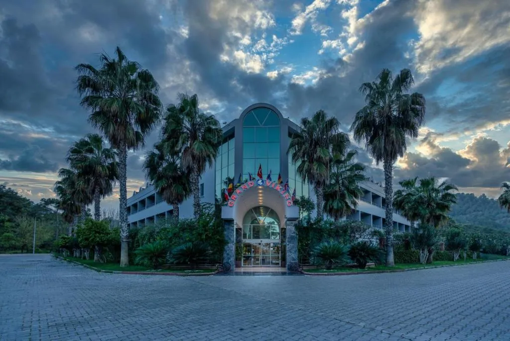 Kemer Grand Viking Resort Hotel - Hotel de 4 estrelas em Central Kemer, Kemer - photo 1