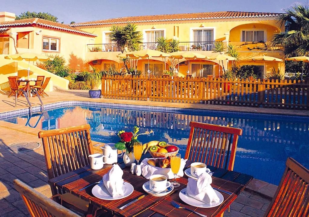 Costa d'Oiro Ambiance Village - Hotel de 4 estrelas em Lagos, Lagos - photo 1