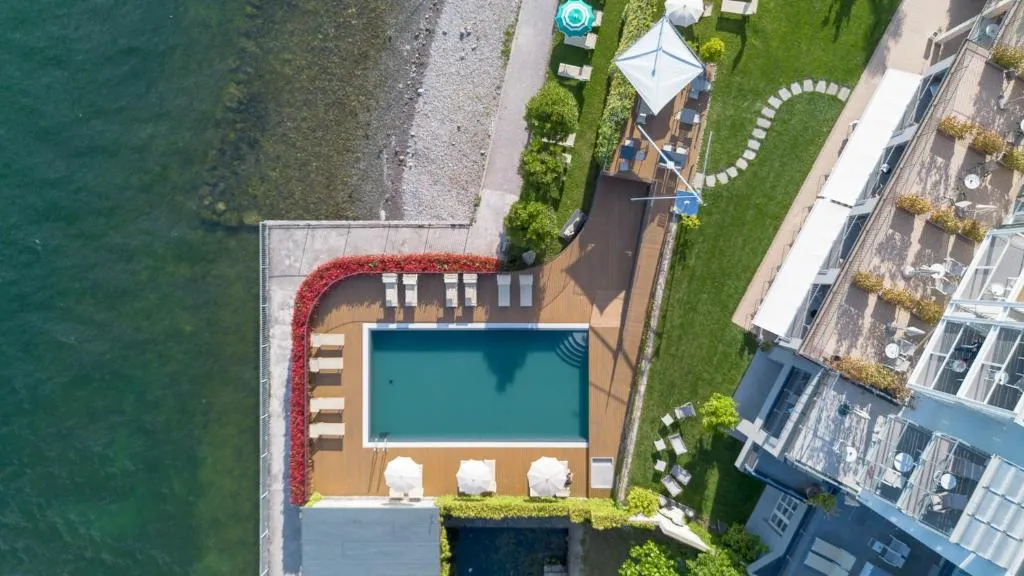 Hotel Regina - 3-star hotel in Gravedona, northern lake, Lake Como - photo 1