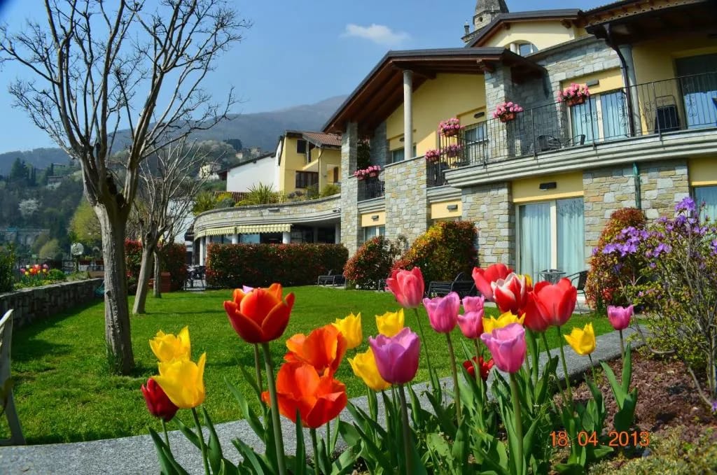 Hotel Lumin - 3-star hotel in Cremia, Lake Como - photo 1