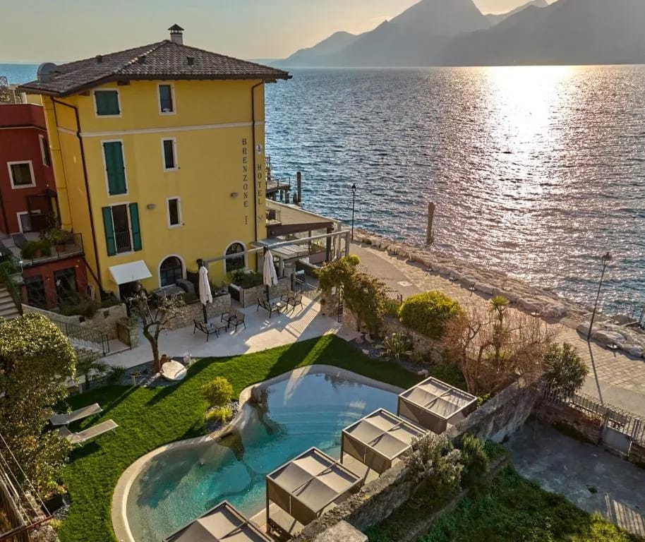 Lake Front Hotel Brenzone - 4-star hotel in Brenzone sul Garda (East Shore), Lake Garda - photo 1