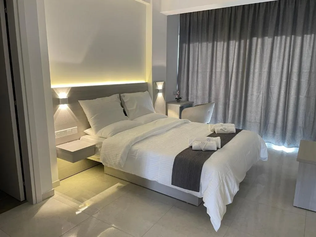 La Veranda Hotel - 3-star hotel in Larnaca centre, Larnaca - photo 1