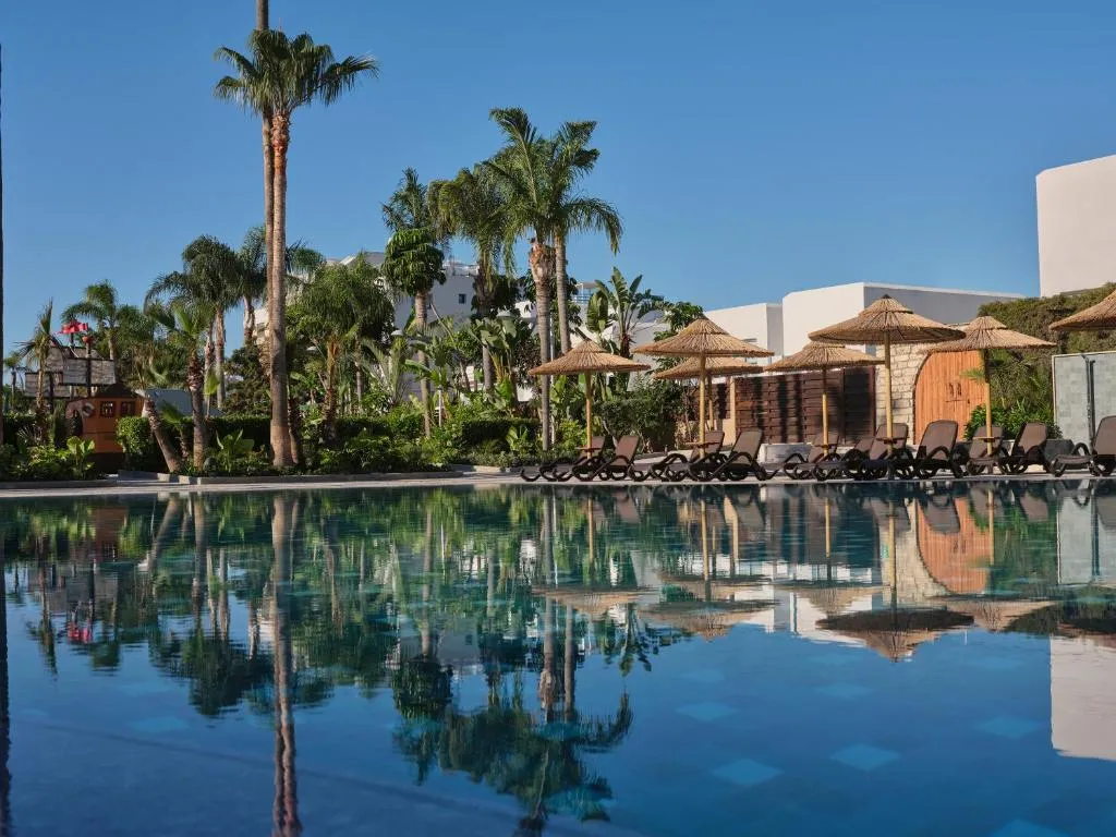 Atlantica Oasis Hotel - Hotel de 4 estrellas en Germasogeia, near beach, Limassol - photo 1