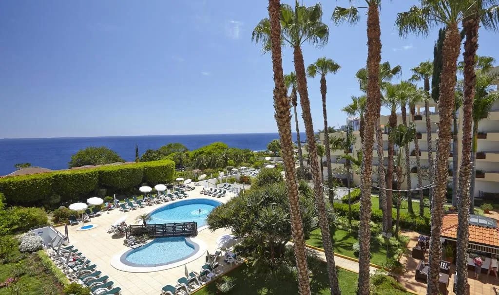 Suite Hotel Eden Mar - PortoBay - 4-star hotel in Sao Martinho, Madeira - photo 1