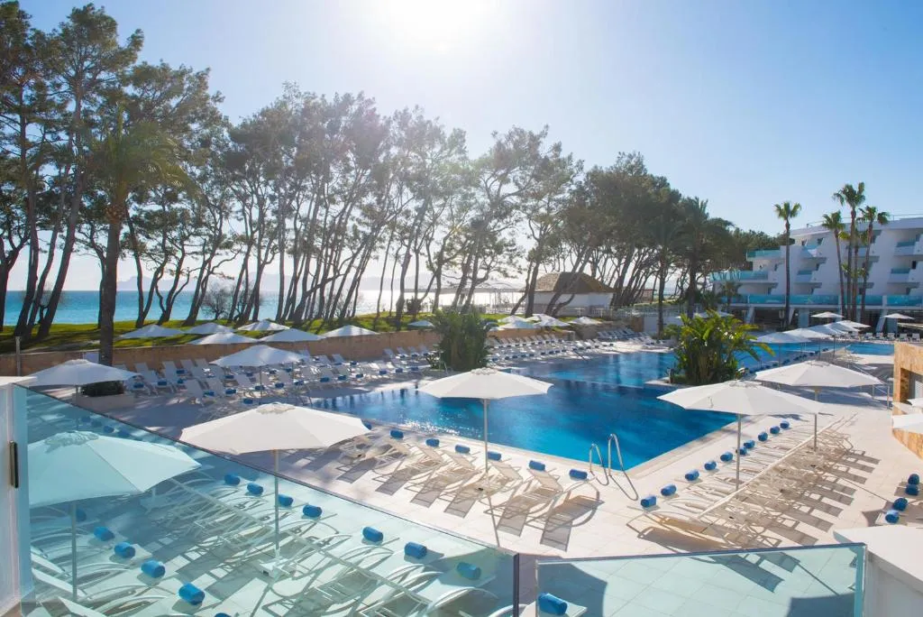 Iberostar Waves Playa de Muro resort and pool area