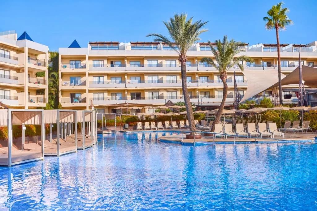 Parque splash pirata y piscina del Zafiro Palmanova, Mallorca