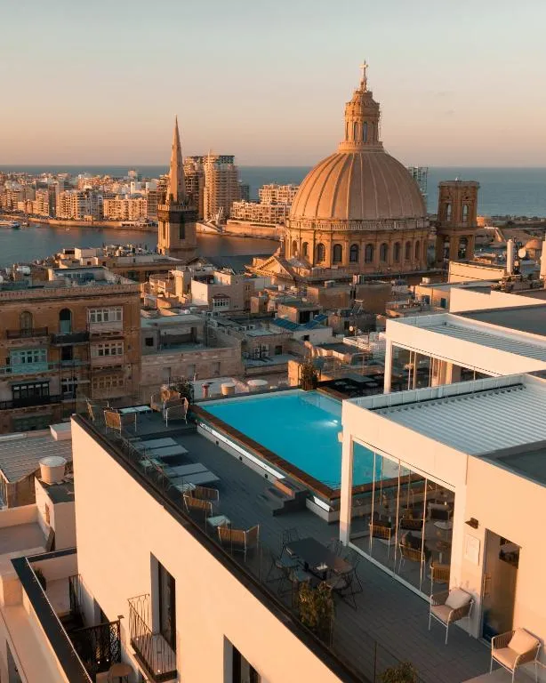 The Embassy Valletta Hotel - 4-star hotel in Valletta, Malta - photo 1
