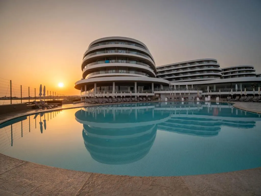 Ramla Bay Resort - Hotel de 4 estrellas en Mellieħa, Malta - photo 1