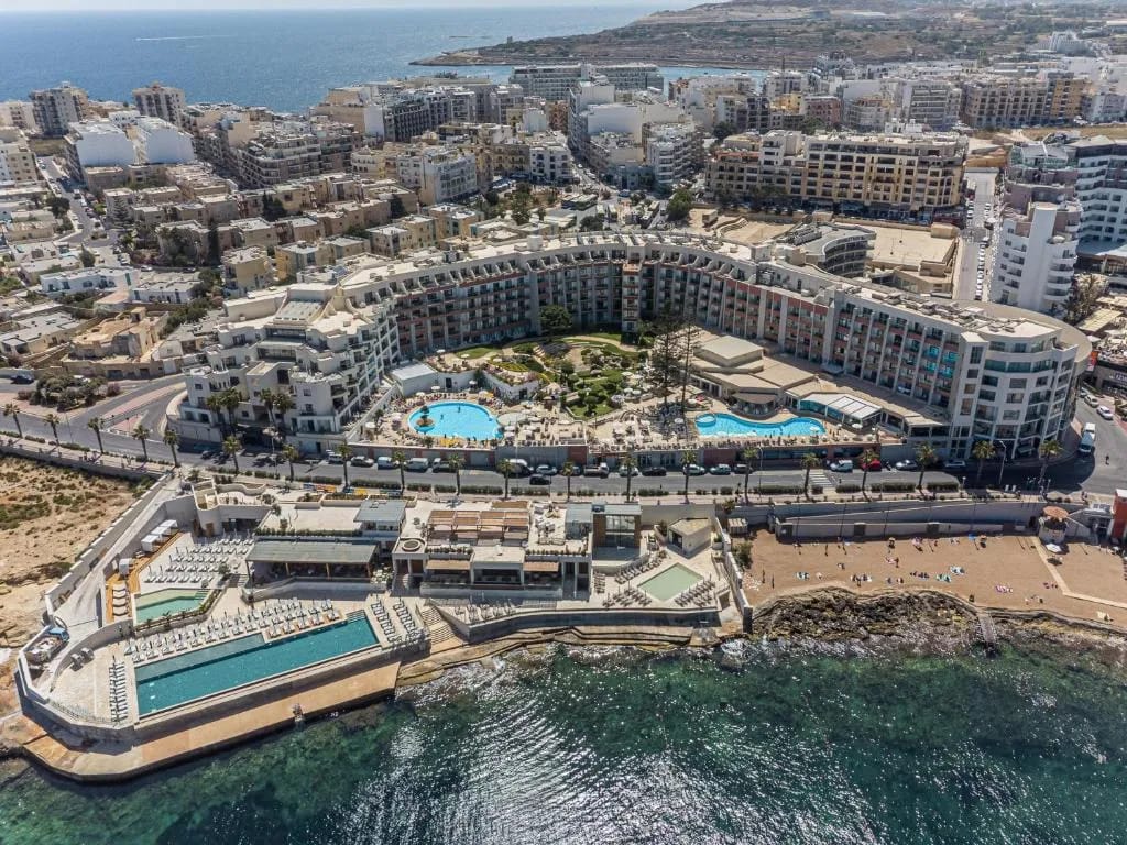 DoubleTree by Hilton Malta - Hotel de 4 estrelas em Qawra, Malta - photo 1