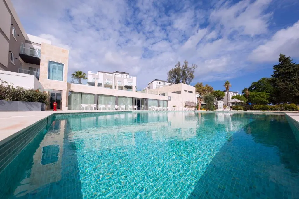 Urban Valley Resort & Spa - Hotel de 4 estrellas en San Gwann, Malta - photo 1