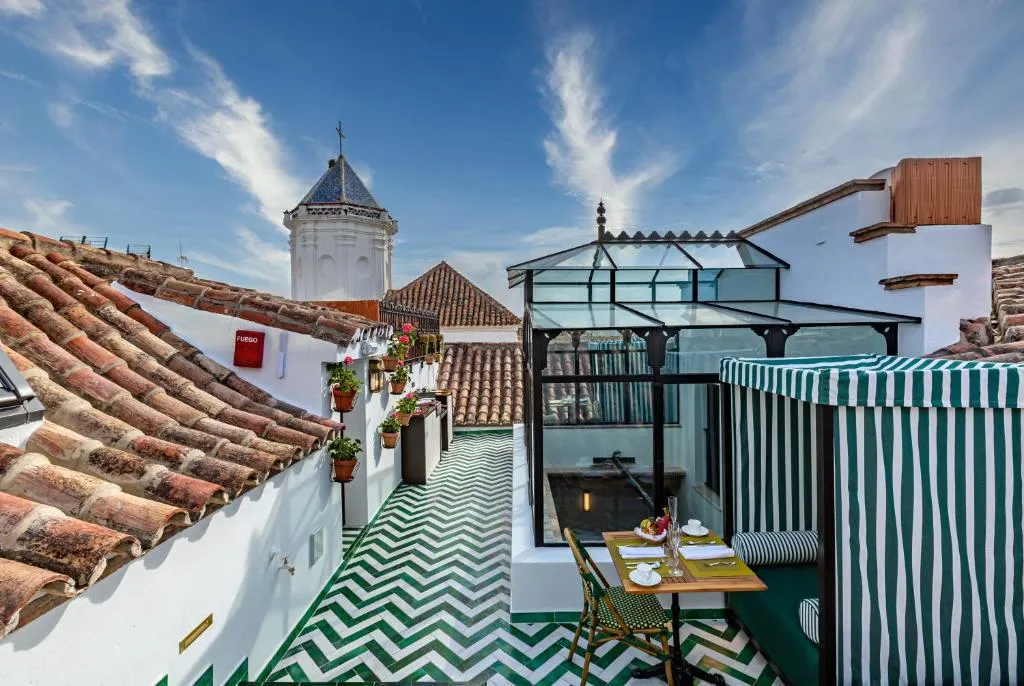 Hotel Claude Marbella - 4-star hotel in Old Town, Marbella, Marbella - photo 1