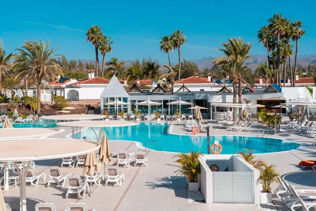Hotel LIVVO Dunagolf Suites - 4-star hotel in Maspalomas, Maspalomas - photo 1