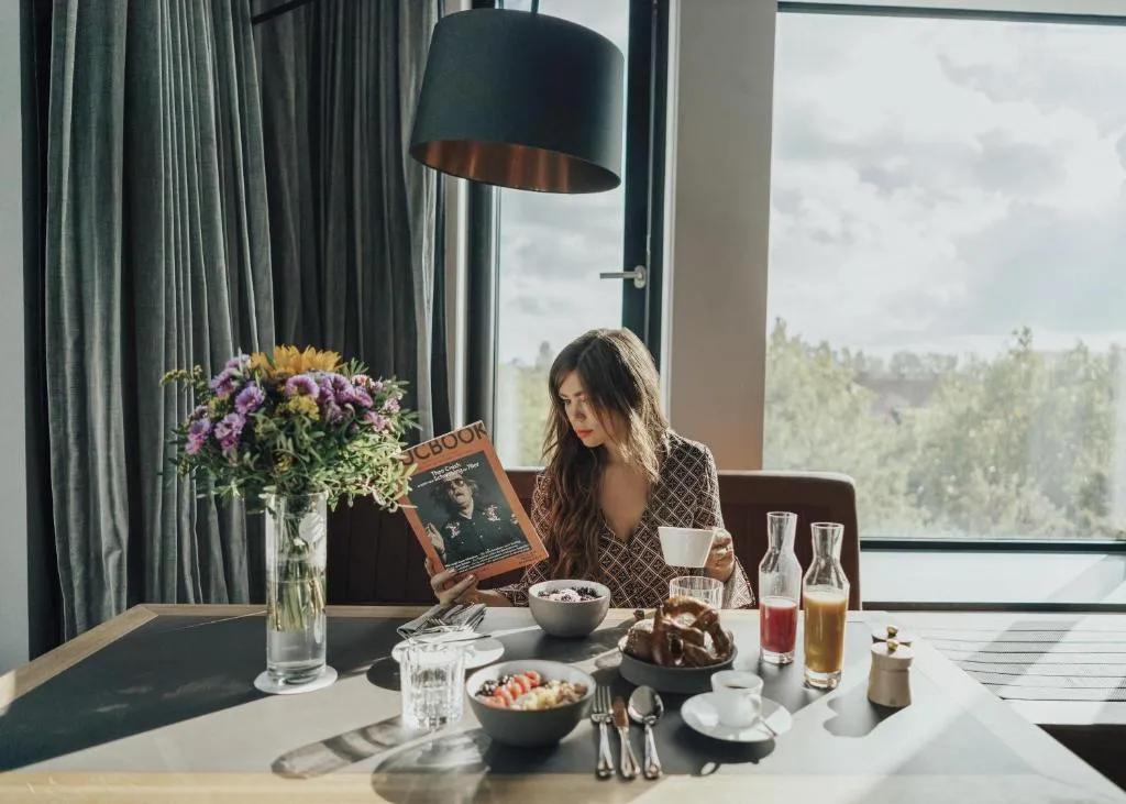 Extérieur de l'hôtel Andaz Munich Schwabinger Tor sur la Leopoldstrasse