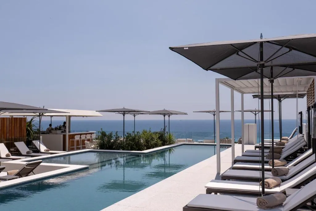 Fachada del hotel Maison Albar - Le Victoria en Promenade des Anglais, Niza