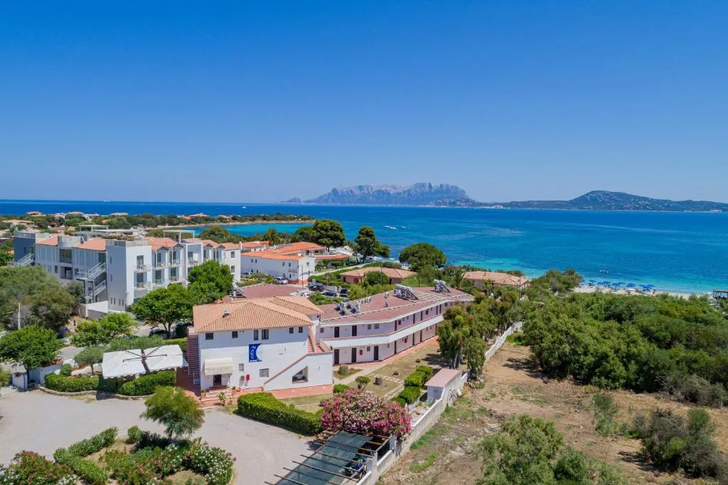 Hotel Mare Blue - Hotel de 3 estrelas em Via Mare Adriatico 20, Olbia - photo 1