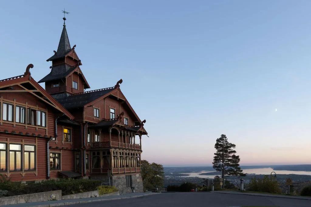 Scandic Holmenkollen Park - Hotel de 4 estrellas en Oslo, Oslo - photo 1