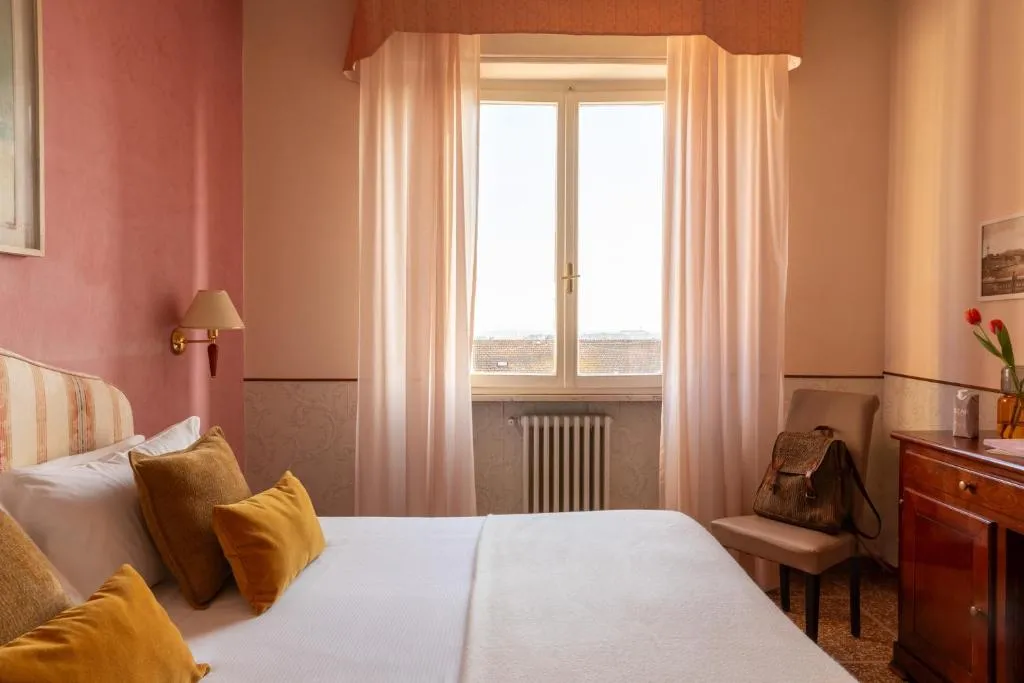 Hotel La Pace - 3-star hotel in Centrale (80m to train station), Pisa - photo 1