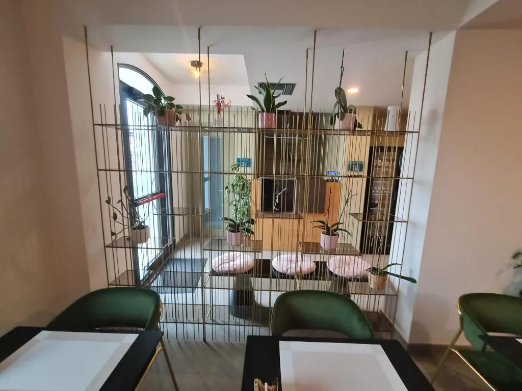 Hotel Miratorre - 3-star hotel in Pietrasantina (north of Arno), Pisa - photo 1