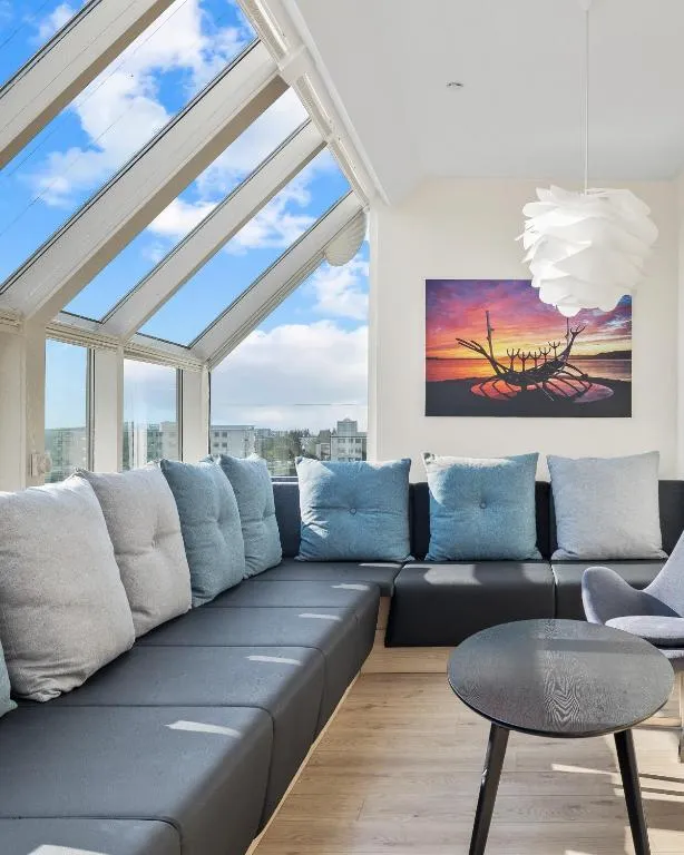 Hotel Ísland – Spa & Wellness Hotel - 4-star hotel in 108 Reykjavík, Reykjavik - photo 1