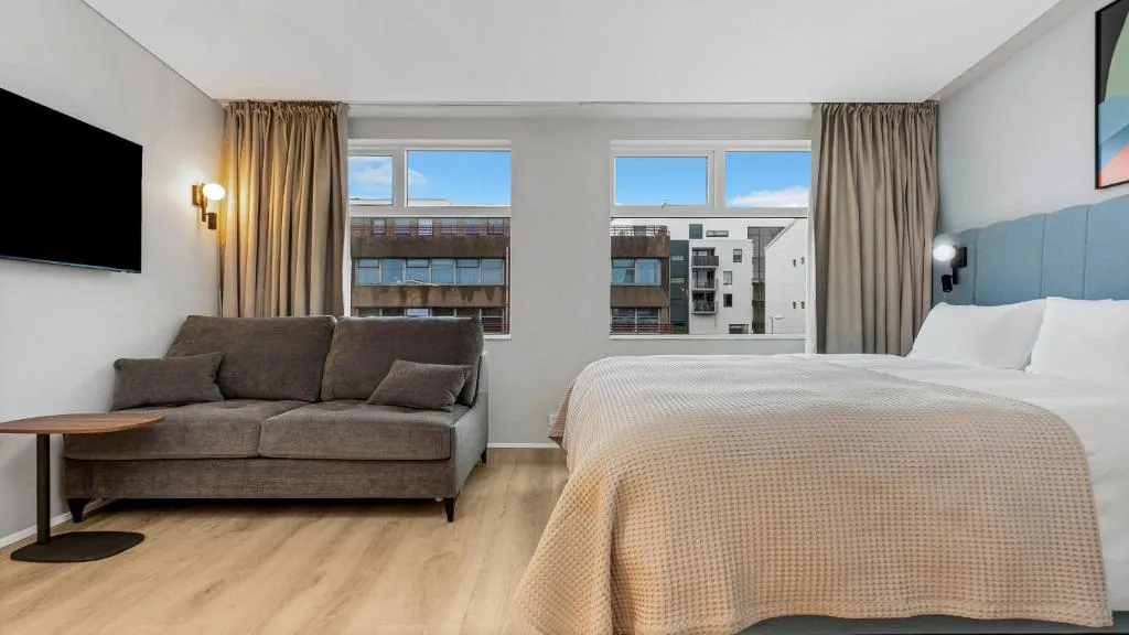 Candlewood Suites Reykjavik by IHG - Hotel de 3 estrelas em Hlidar, Reykjavik - photo 1