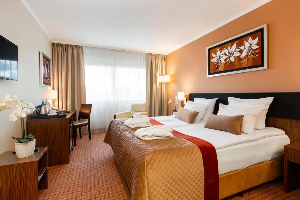 Avalon Hotel & Conferences - Hotel de 4 estrellas en 13. Janvāra iela 19, Rīga, LV-1050, Latvia, Riga - photo 1
