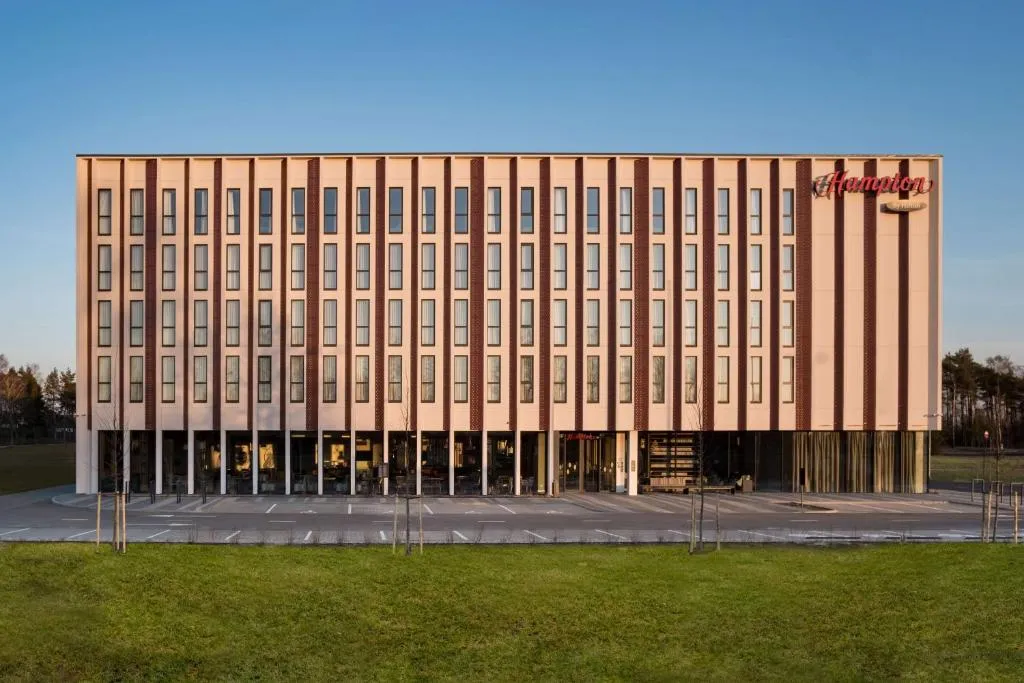 Hampton by Hilton Riga Airport - Hotel de 3 estrelas em Riga Airport (RIX), Riga - photo 1