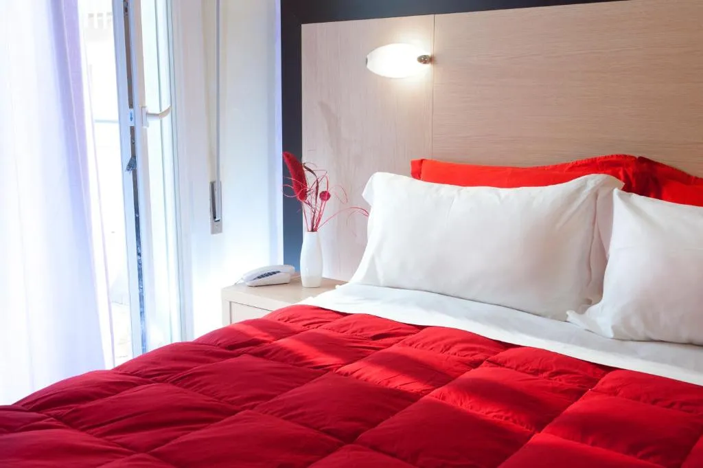 Fachada y entrada del Hotel Rubens en Rivazzurra, Rímini