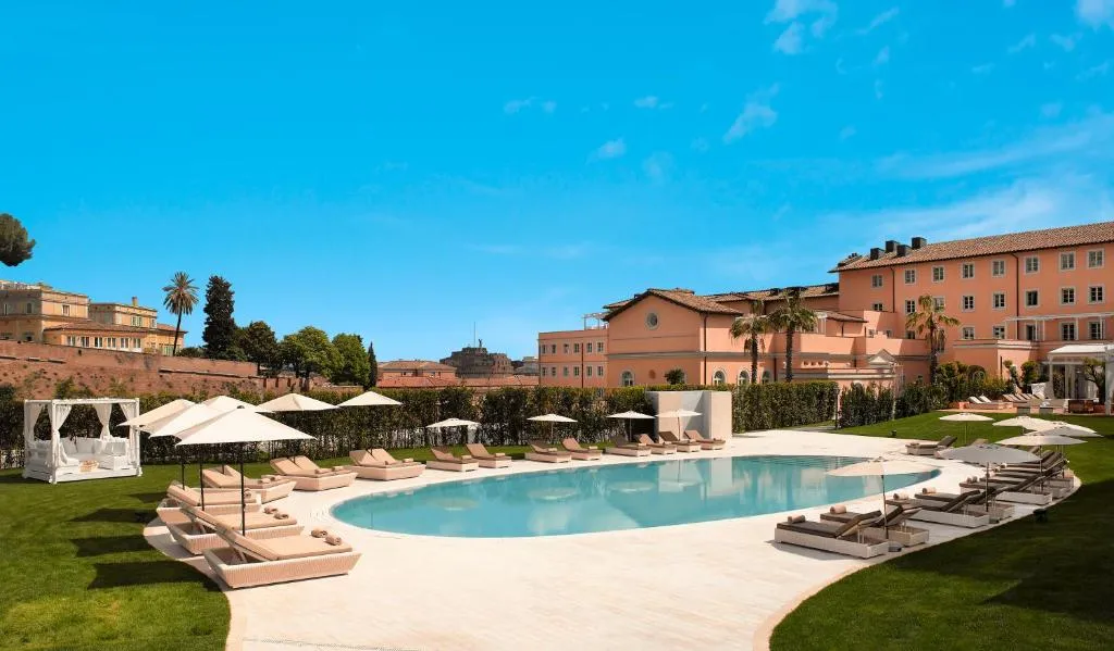 Villa Agrippina Gran Meliá pool and garden in Rome