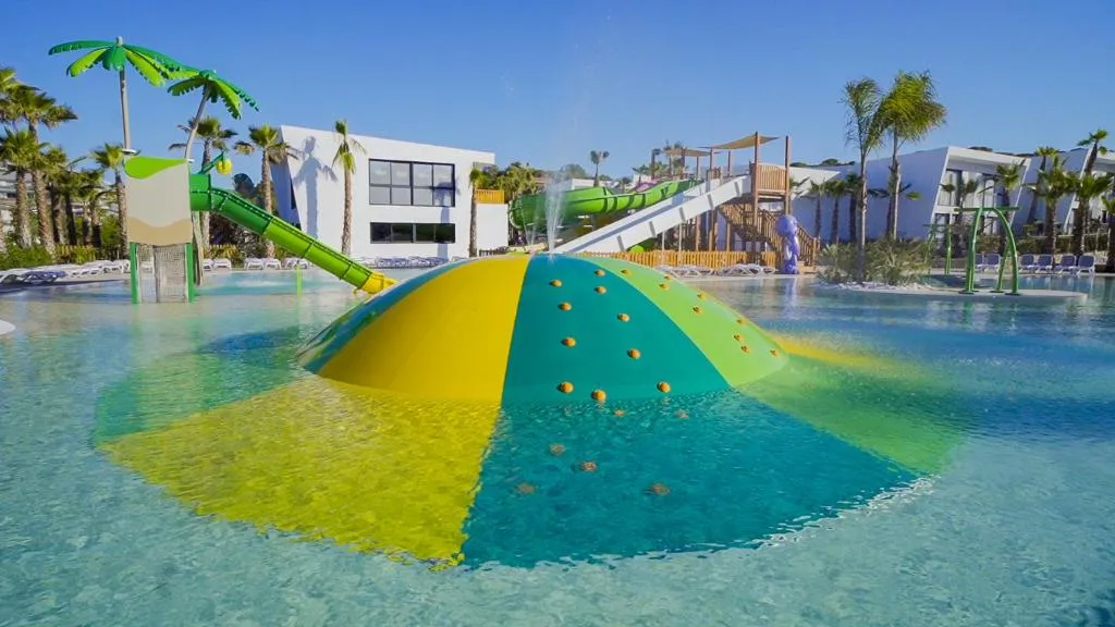 Alannia Salou - Hôtel 4 étoiles, Avinguda de Pompeu Fabra, Salou - photo 1