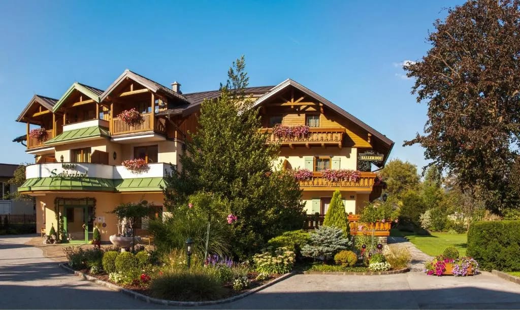 Garten - Hotel Sallerhof - Hotel de 4 estrelas em Anif, south Salzburg, Salzburg - photo 1