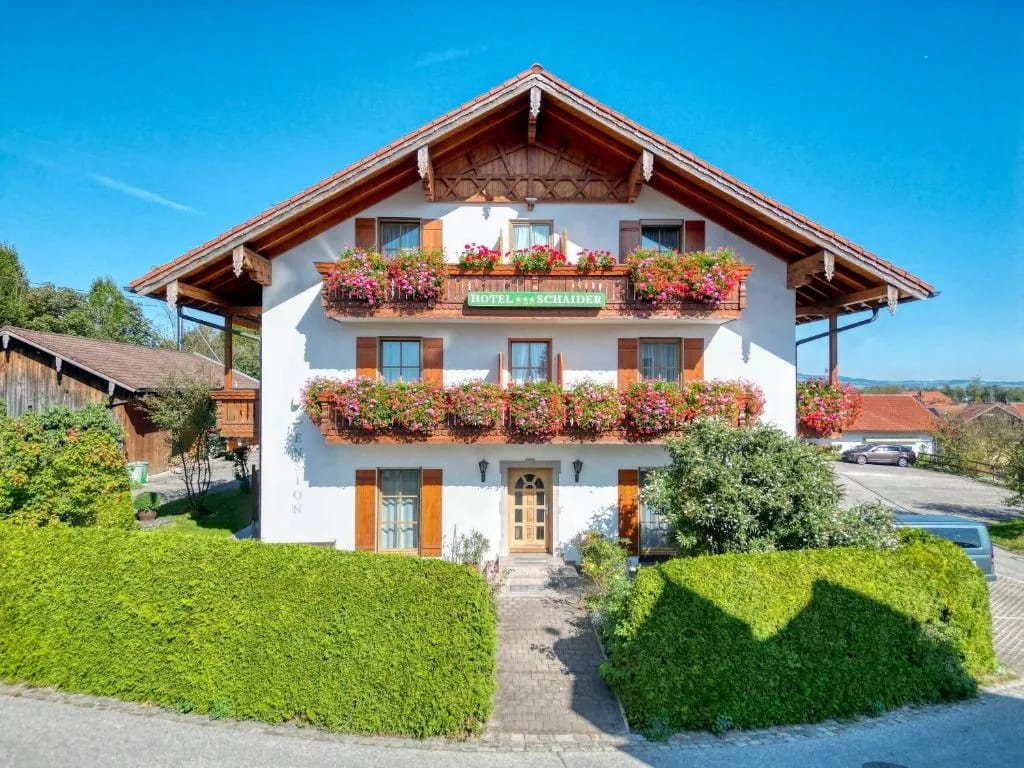 Hotel Schaider - Hotel de 3 estrellas en Ainring (Bavaria, Germany), 15 km / 20 minutes from Salzburg via A1, Salzburg - photo 1
