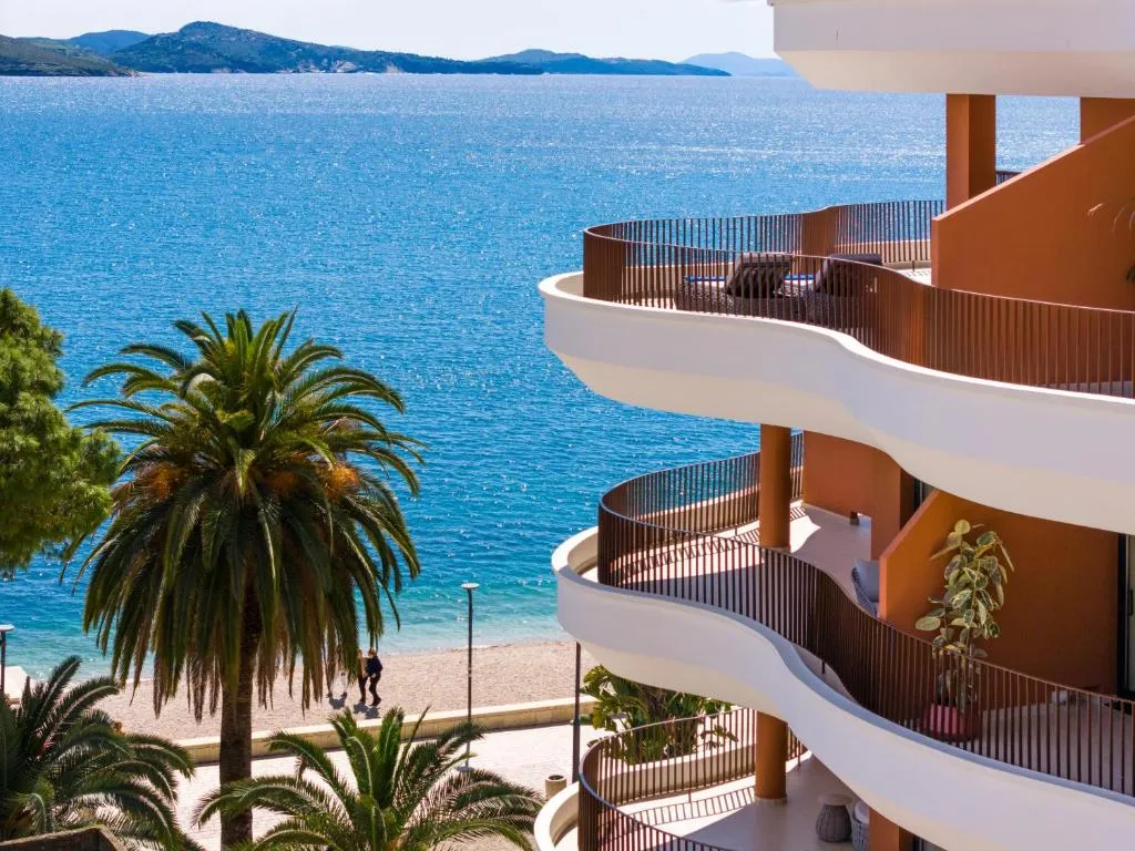 Hotel Vale - Hotel de 4 estrellas en North bay (beachfront), Sarande - photo 1