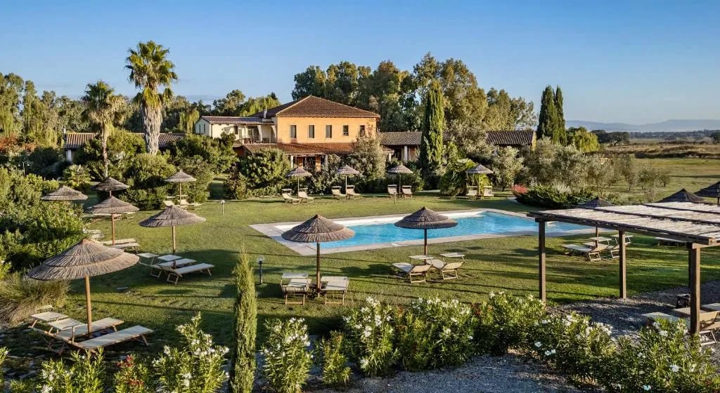 Janas Country Resort - 4-star hotel in Mores, Sardinia - photo 1