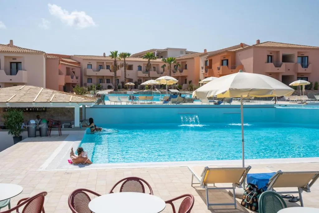 Red Sun Village - 4-star hotel in Isola Rossa (north coast), Sardinia - photo 1