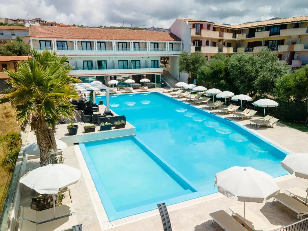 Horizon Hotel Badesi exterior with pool area, Sardinia