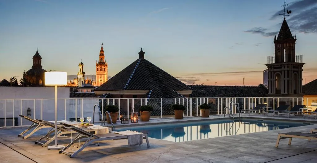 Extérieur de l'hôtel Fernando III à Santa Cruz, Séville