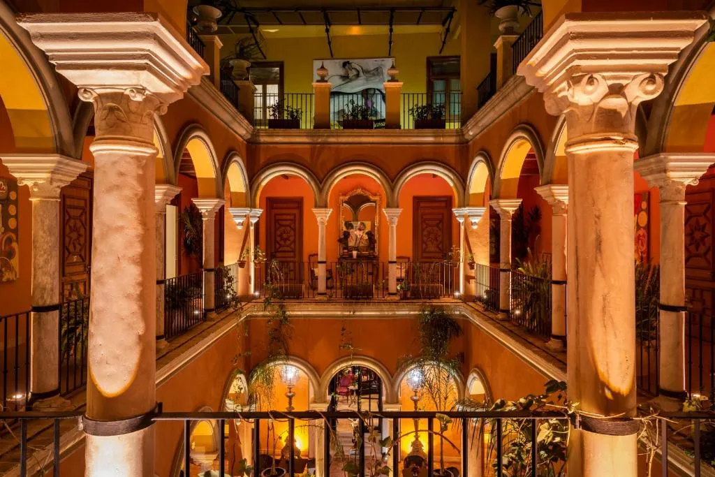 Hotel Casa Del Poeta - 4-star hotel in Old Town - Plaza de Pilatos, Seville - photo 1