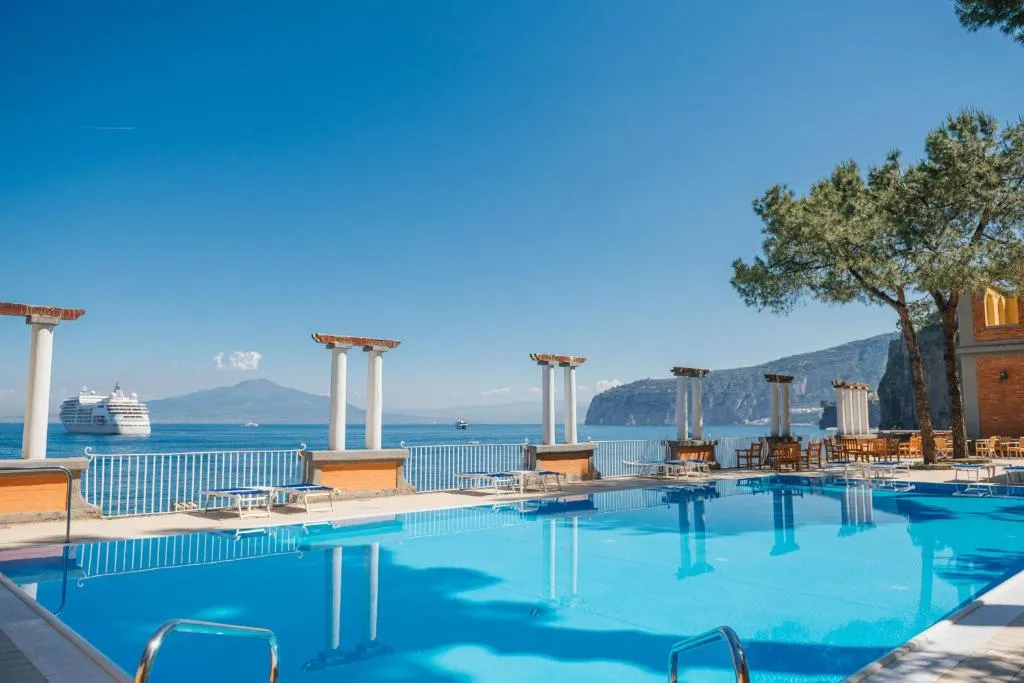 Grand Hotel Europa Palace Sorrento - 4-star hotel in Centre, Via Correale, Sorrento - photo 1