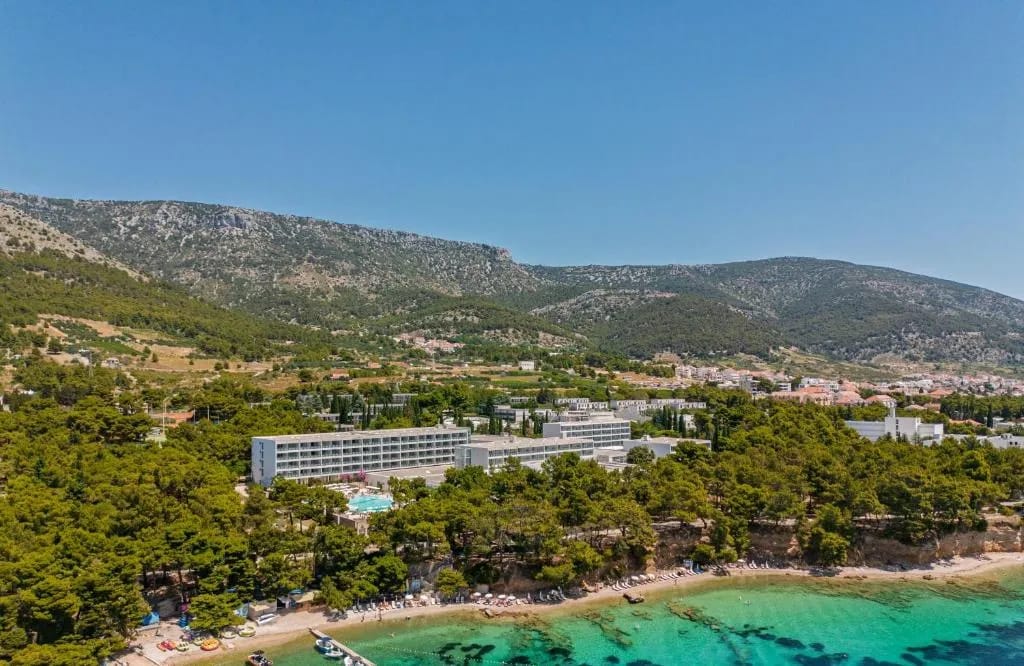 Exterior del Bluesun Elaphusa en Bol, isla de Brač