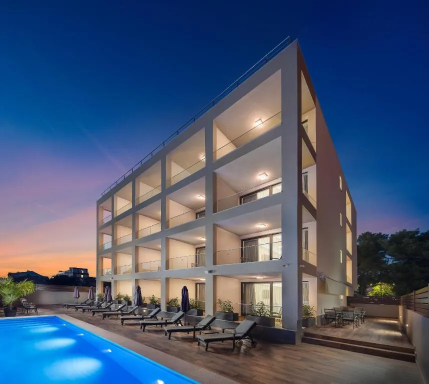 Exterior do Hotel Ellure Luxury Suites no bairro Žnjan de Split