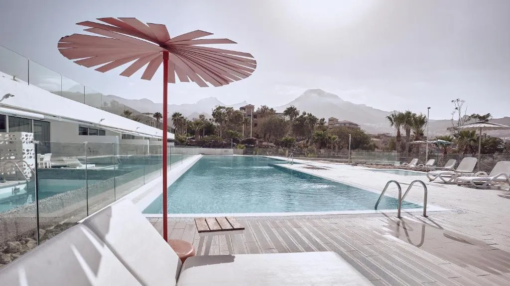 Domes Baobab Suites - Hotel de 5 estrellas en Costa Adeje (Roques del Salmor), Tenerife - photo 1