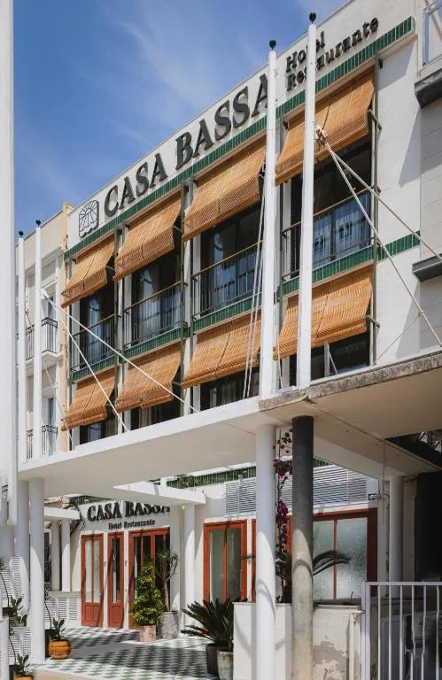 Casa Bassa Hotel facade in Valencia