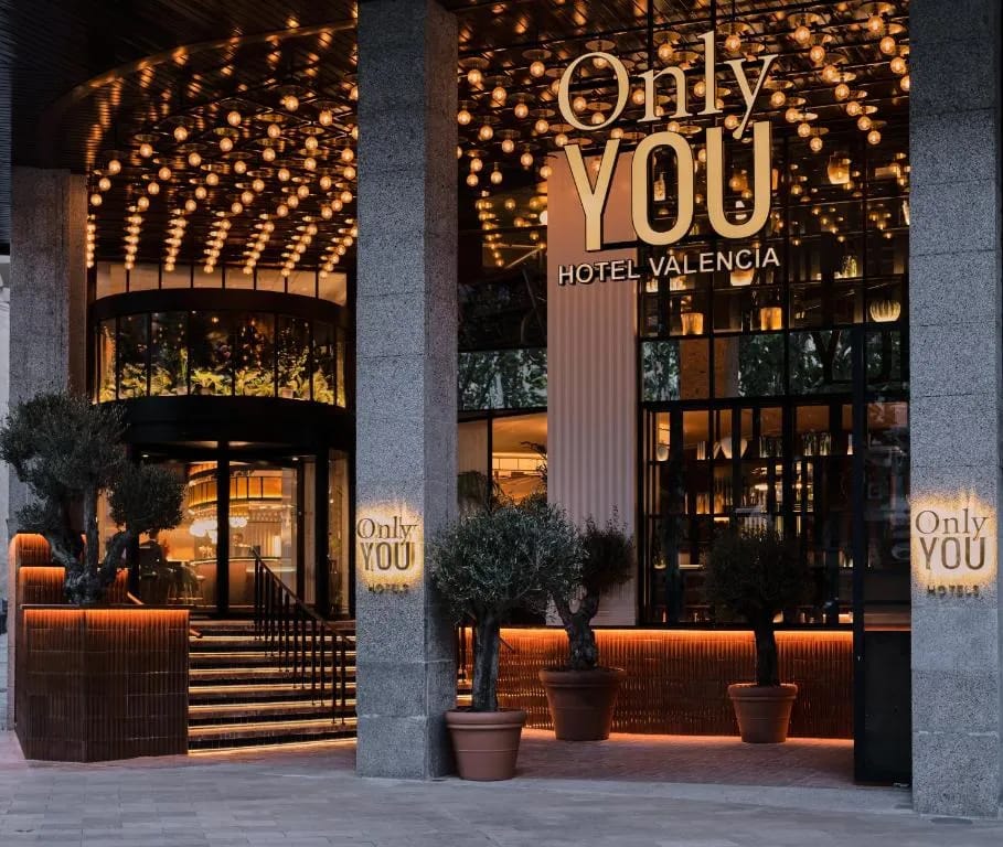 Only YOU Hotel Valencia - Hotel de 5 estrellas en Ciutat Vella (old town), Valencia - photo 1