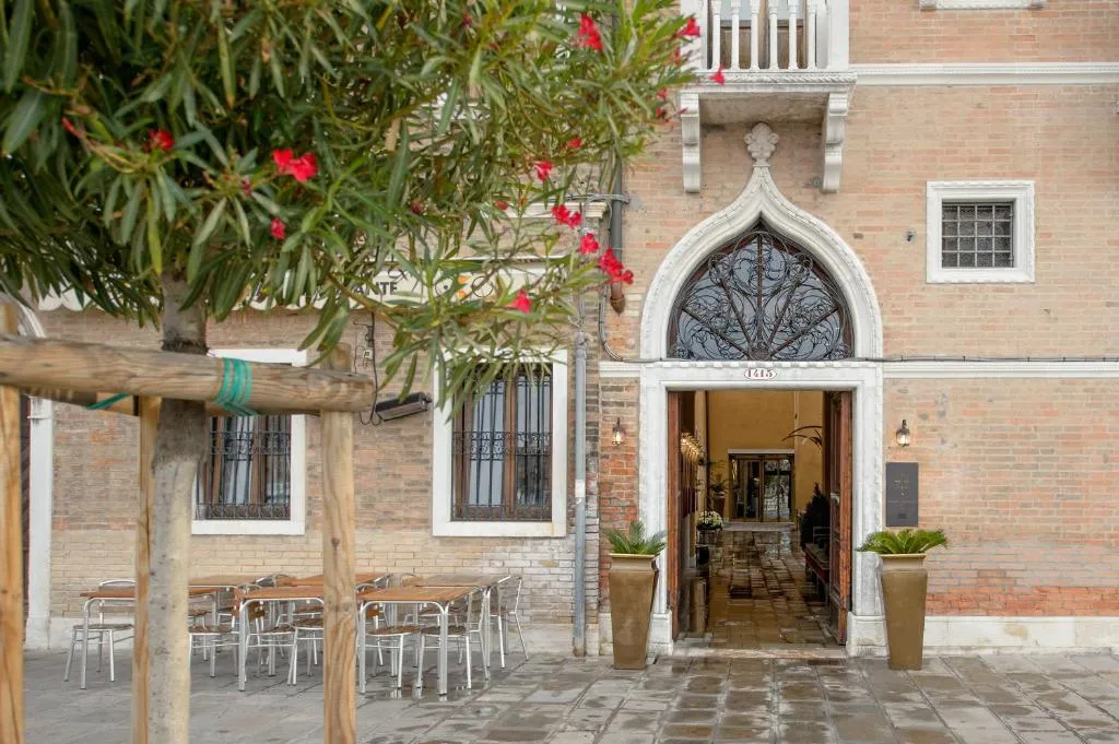 Palazzo Veneziano - Venice Collection - 4-star hotel in Dorsoduro, Venice - photo 1