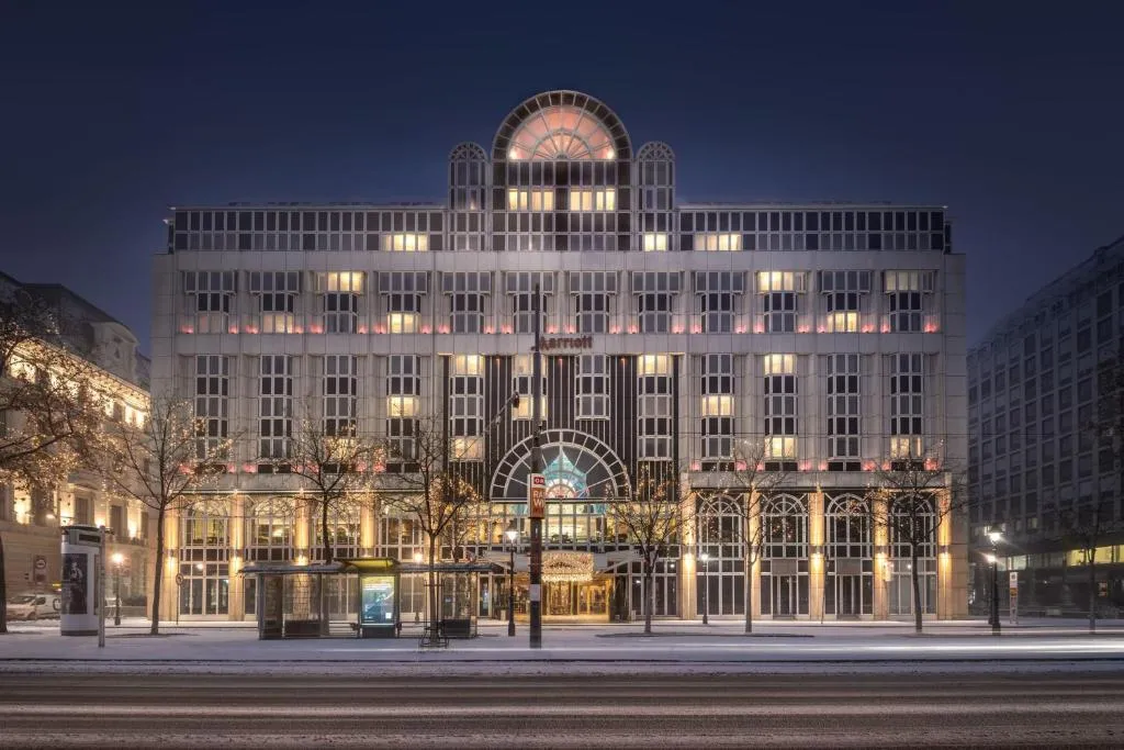 Exterior do Vienna Marriott Hotel no boulevard Parkring