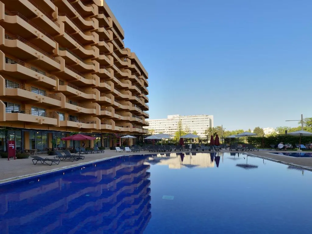 Dom Pedro Portobelo - 4-star hotel in Marina, 600 m to beach, Vilamoura - photo 1