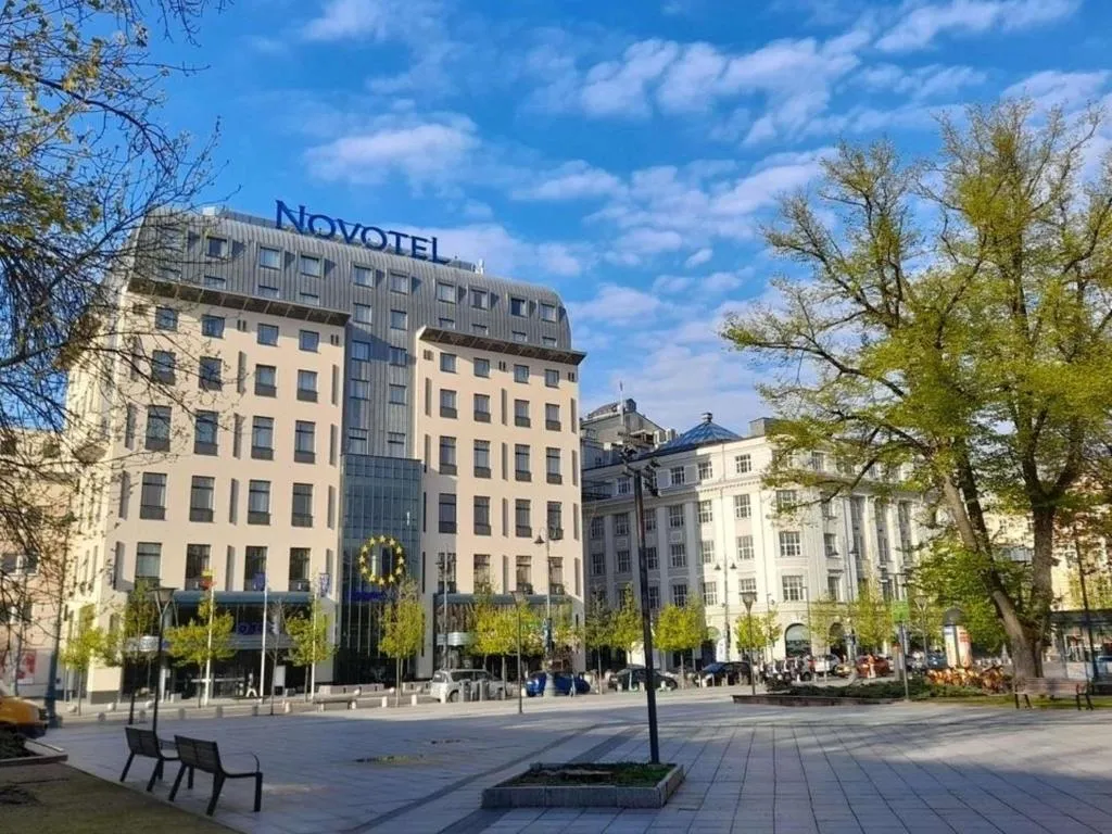 Novotel Vilnius Centre - Hotel de 4 estrellas en Vilnius Old Town, Vilnius - photo 1