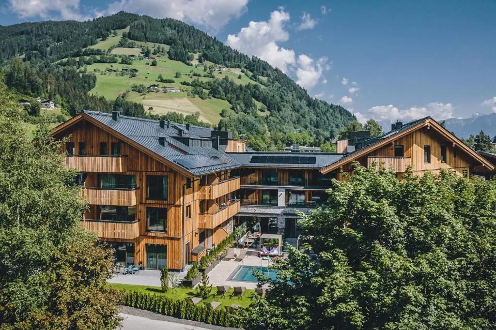 Elements Resort Zell am See - Hotel de 4 estrelas em Gletschermoosstraße, by the Schüttdorf district, Zell am See - photo 1