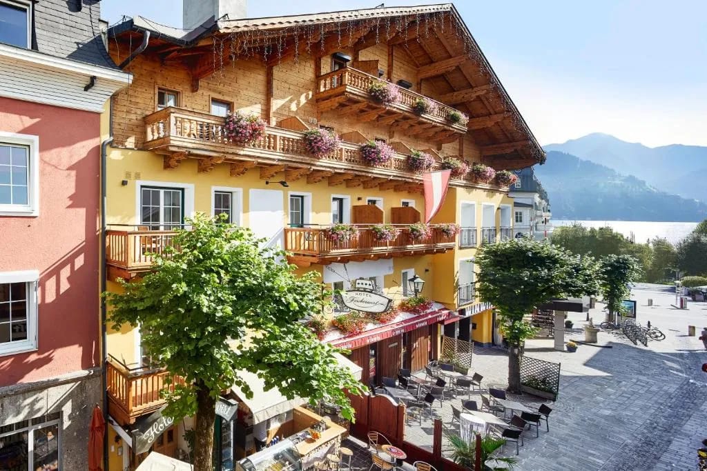 Fish'Inn Zell - Hotel Fischerwirt - Hotel de 4 estrellas en Lakeside Promenade, Zell am See - photo 1